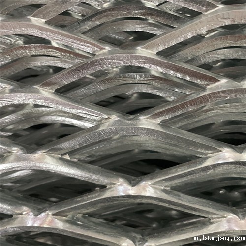 1635493287735004637.jpg 承重钢板拉网.jpg