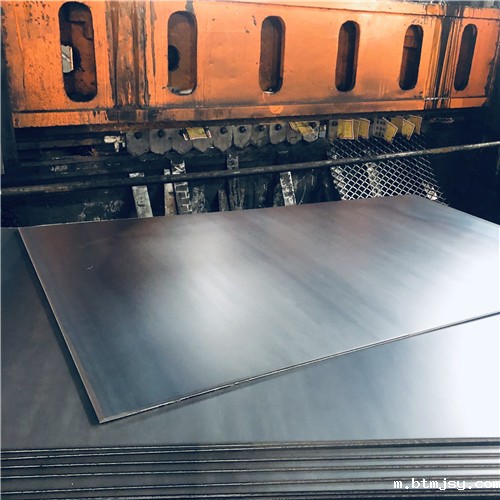 1642815977255041669.jpg 热镀锌角钢板网 (2).jpg