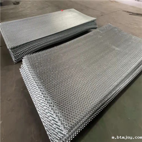 1645684082770005305.jpg 踩踏角钢板网 (2).jpg