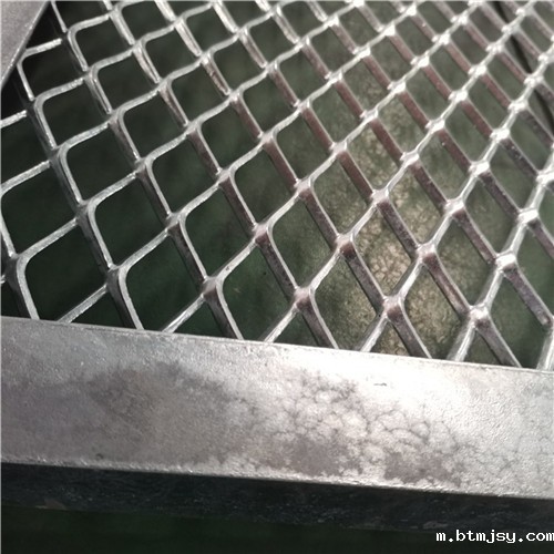 镀锌角钢板网.jpg
