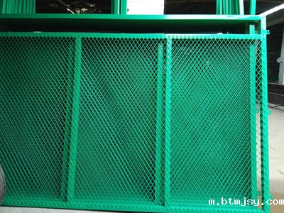 钢板网护栏